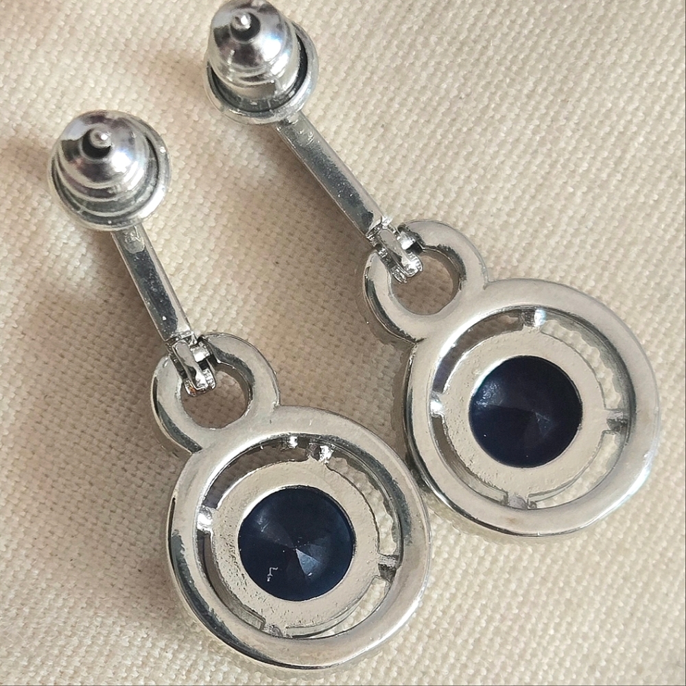 Shapphire Blue And White Dangle Earrings - Picture 5 of 11